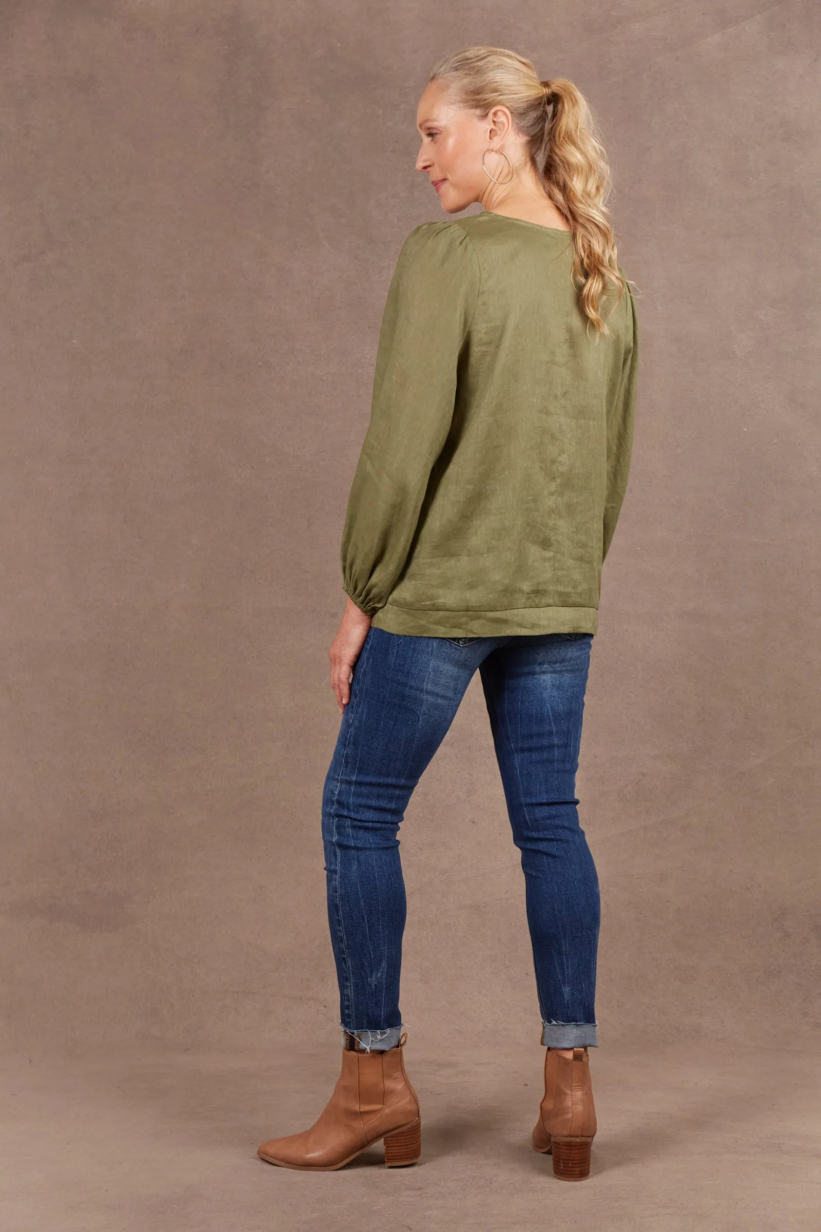 Eb & Ive Nama Top