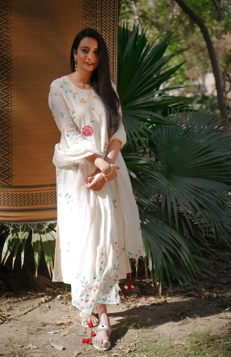 Ivory Applique Kurta Set