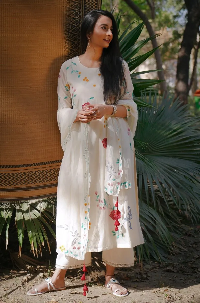 Ivory Applique Kurta Set