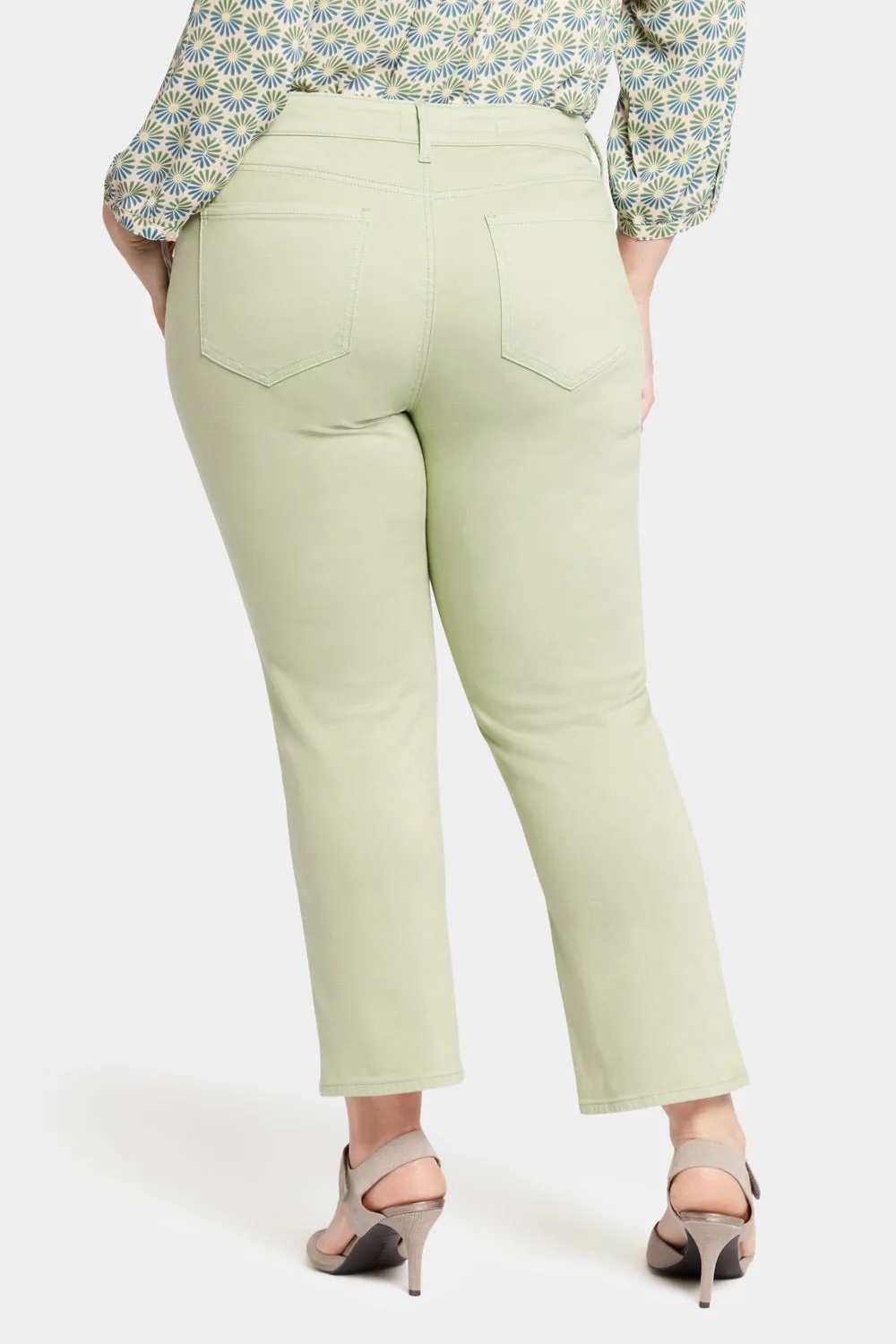 Marilyn Straight Ankle Jeans In Plus Size - Beginning