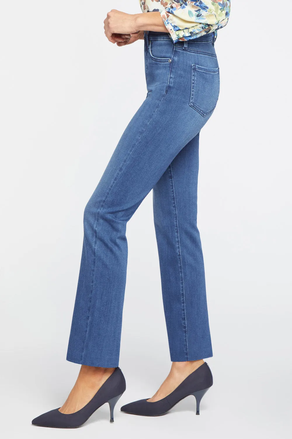 Marilyn Straight Jeans In Petite - Rendezvous