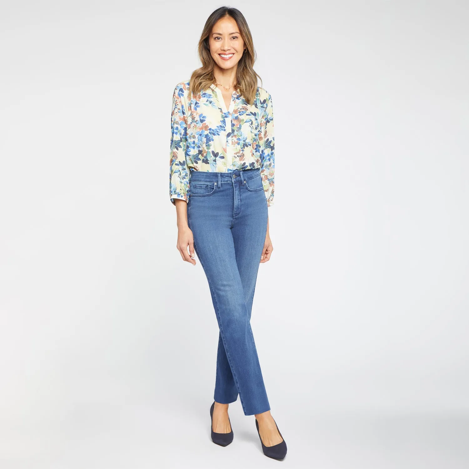 Marilyn Straight Jeans In Petite - Rendezvous