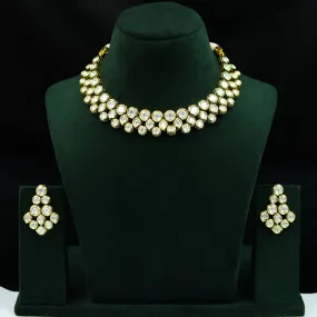 Round Neck Kundan Necklace Set 12799-68