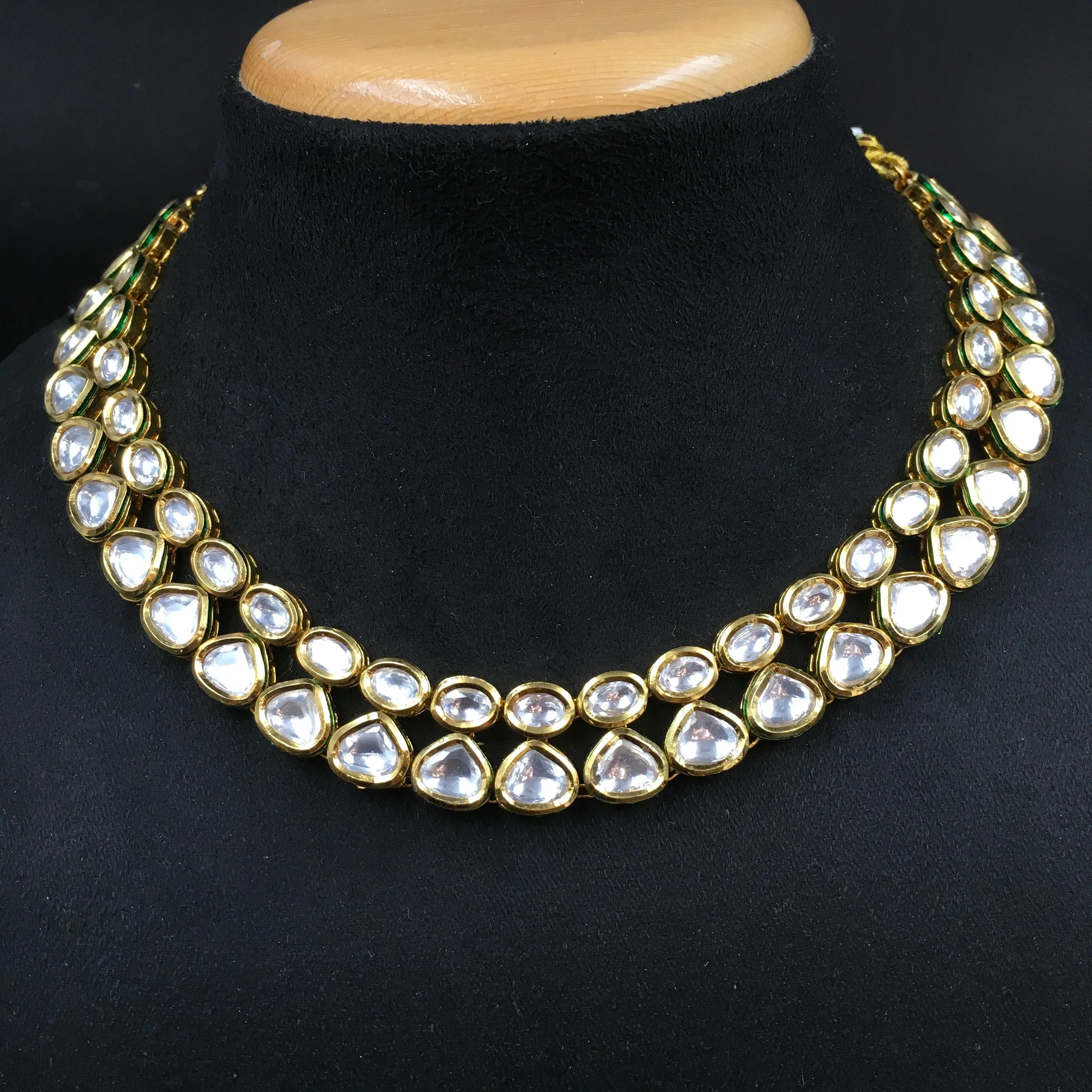Round Neck Kundan Necklace Set 3717-28